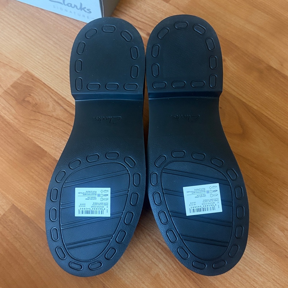 Clarks Splend Edge Penny Loafer in Dark Olive, with Box - Picture 11 of 15